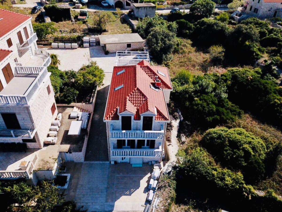 Villa Tonika Povlja  Extérieur photo