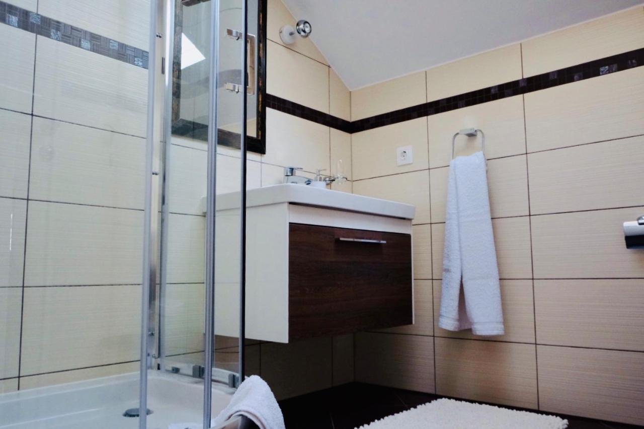 Villa Tonika Povlja  Extérieur photo