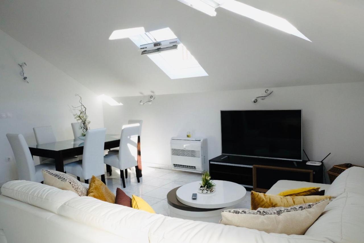 Villa Tonika Povlja  Extérieur photo